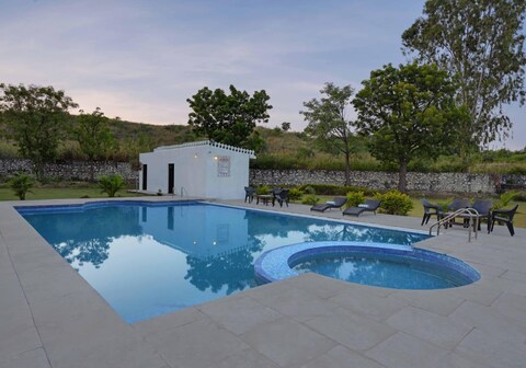 Bonjour Paradise Resort