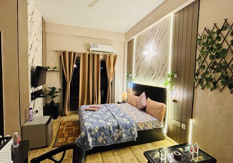 Serenity Vrindavan by Oasis