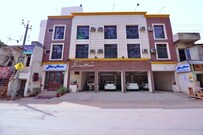 Hotel Blue Moon, Chandigarh Hotel Blue Moon, Chandigarh