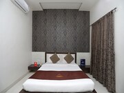 OYO 8717 Everest Inn Hotel, Pune OYO 8717 Everest Inn Hotel, Pune