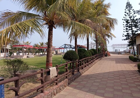 Hotel Dreamland,Mandarmani
