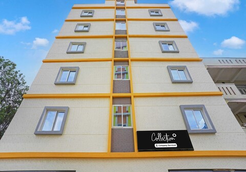 Collection O Karmelaram Railway Station