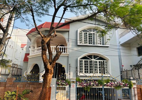 GK Luxury Guest House Rooms