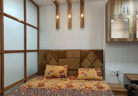 Lavish Studio Apt (721) in West/Central Delhi