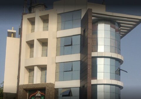 HOTEL SHREENATH PRIDE