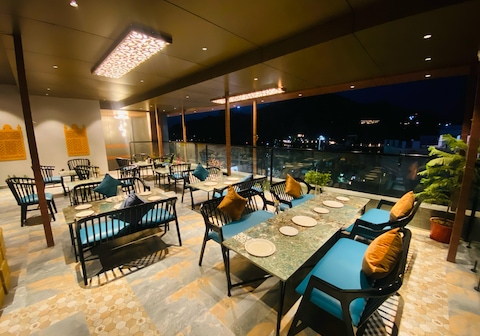 Hotel Crystal Inn @Nakki Lake