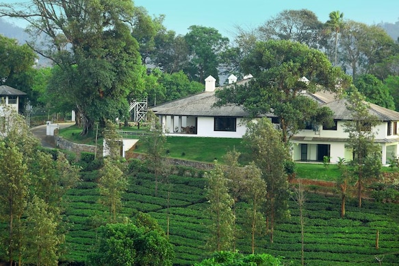 Abad I Parisons Plantation Experiences