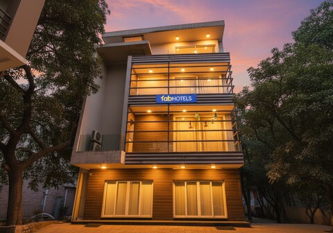 FabHotel Micasa Nr. Leisure Valley Park - Iffco Chowk