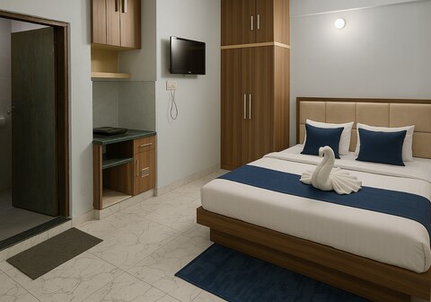 Maheswari Recidency / In Front of Ramjanambhumi Gate