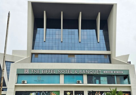 The Eiffel Hotel & Banquet