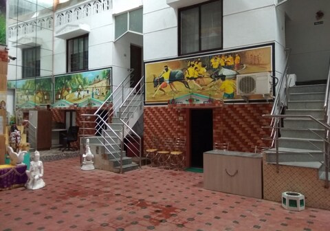 Hotel Suradeep Residency
