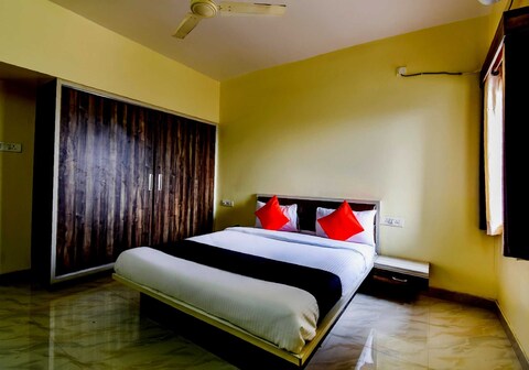 Hotel O Dwarka Lodge