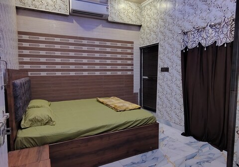 Raghunandan Home stay