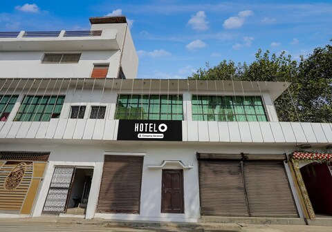 Hotel O Sultanpur Railway Junction Formerly Sanskar Marriage Lawan