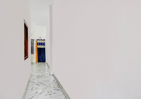 SPOT ON Rathore Guest House