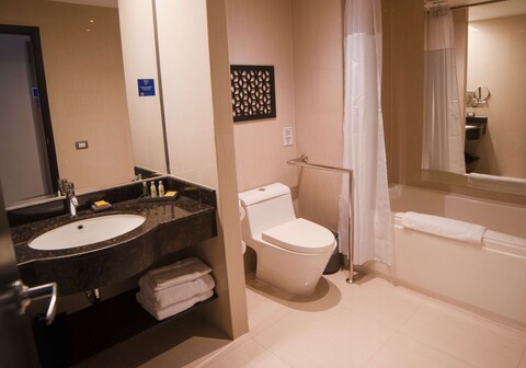 DoubleTree by Hilton Trujillo