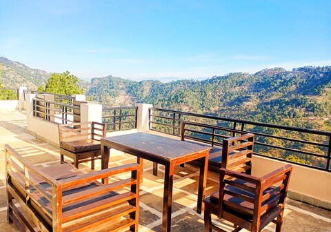 Kasauli Nature Vault | Entire Apartment