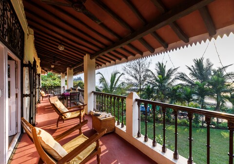 SaffronStays Salt Rim on the Beach