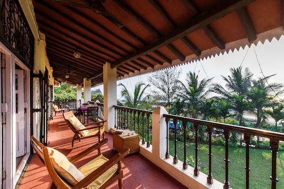 SaffronStays Salt Rim on the Beach