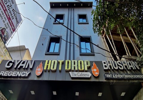 Hotel Hot Drop The Cafeteria, Pandri Main Road