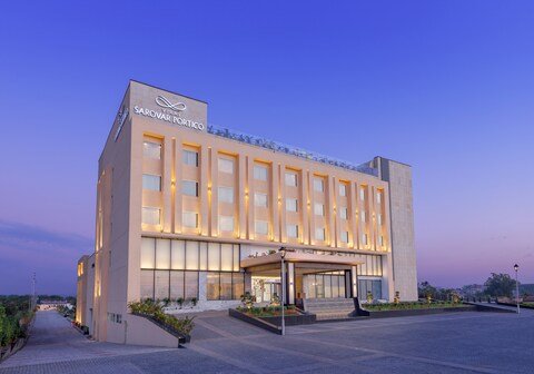 Viraj Sarovar Portico