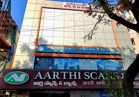 HOTEL O SRI SAI GRAND