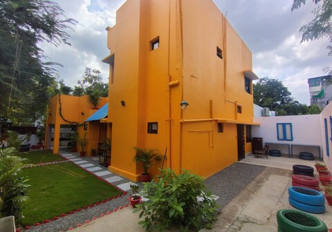 TNC Lucknow by The Nomad Cave (Hostel)