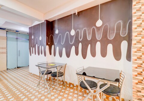 Hotel O The Pine & Dine