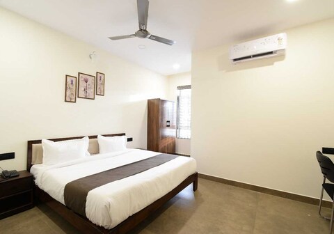 Townhouse Oak MGBS Station Hyderabad