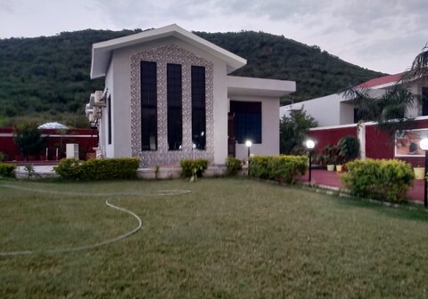 Nandan Van Farm House No. 8 | Entire Villa