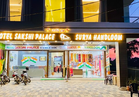 SAKSHI PALACE