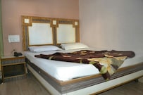 Saheli Palace, Mount Abu Saheli Palace, Mount Abu