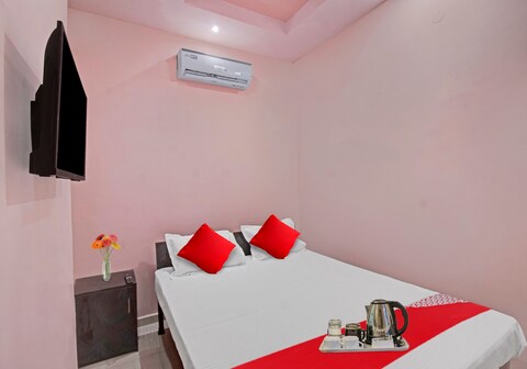 Hotel O R K Guest House