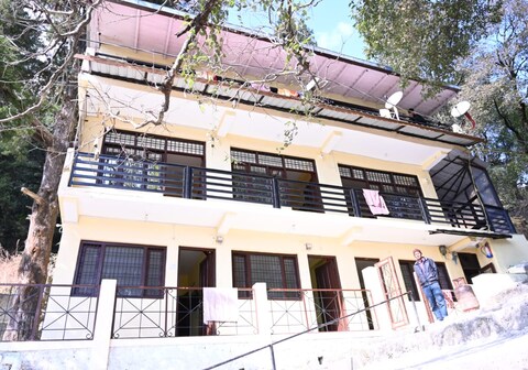 Naina Greens Homestay | Rooms & Caretaker