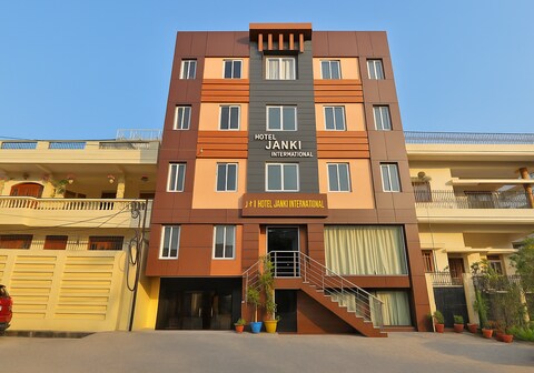 Hotel Janki International