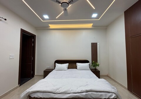 S Square Homestay @AGRA