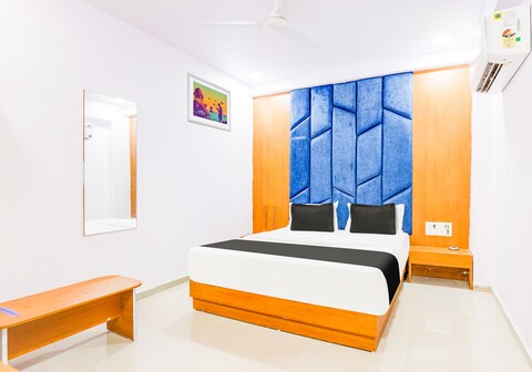 Hotel O Neelkanth Palace