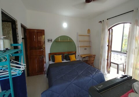 A Lorenzo's BeachBoho-Woodpecker Superior D. Room