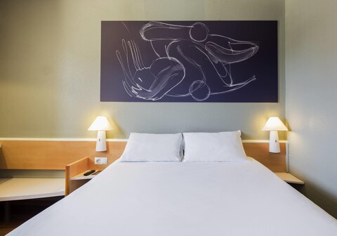 Ibis Granada