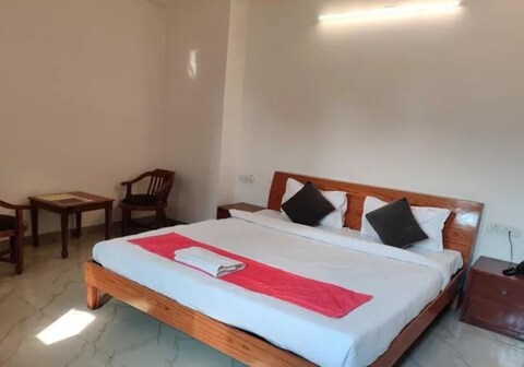 FabHotel HM Residency