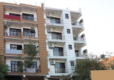 Hotel Avalon Palace By GRB