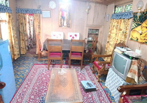 Houseboat New Shaheen Palace