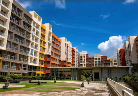 Sunshine Retreat 1BHK Apt Zennova Stays.