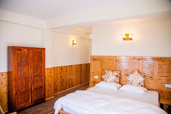 Aaramgah | The Alpine Farmstay with Kitchen