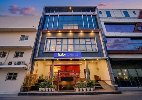 FabHotel MVR