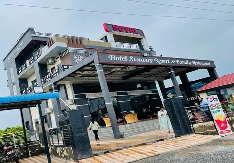 Hotel Sunway Resort, Churu