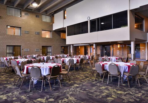 Best Western Plus Kelly Inn