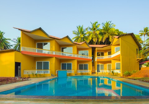 Eutopia Beach Resort