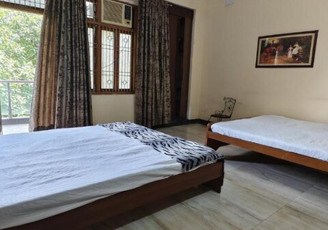 The Banarasi Courtyard