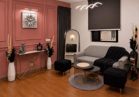 Opulent By Stay zza